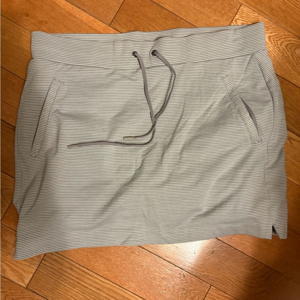 Athleta skort medium